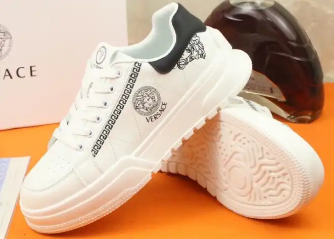 hype Givenchy Sneakers