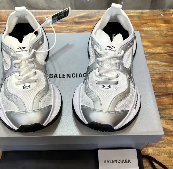 hype Balenciaga Sneakers