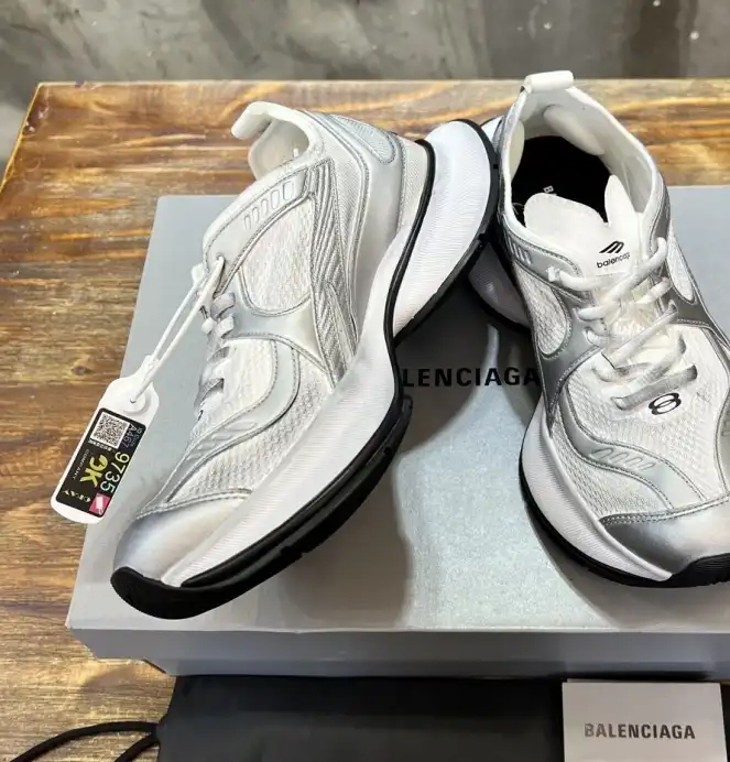 hype Balenciaga Sneakers