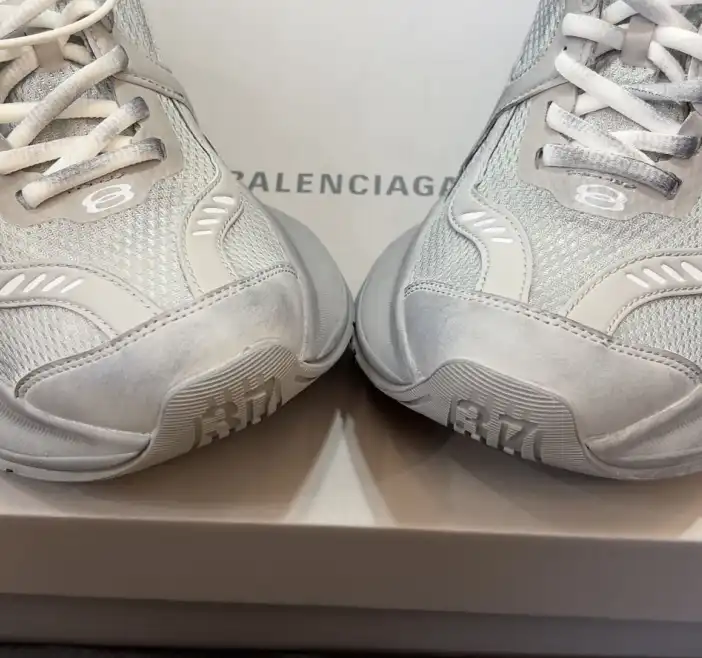 hype Balenciaga Sneakers