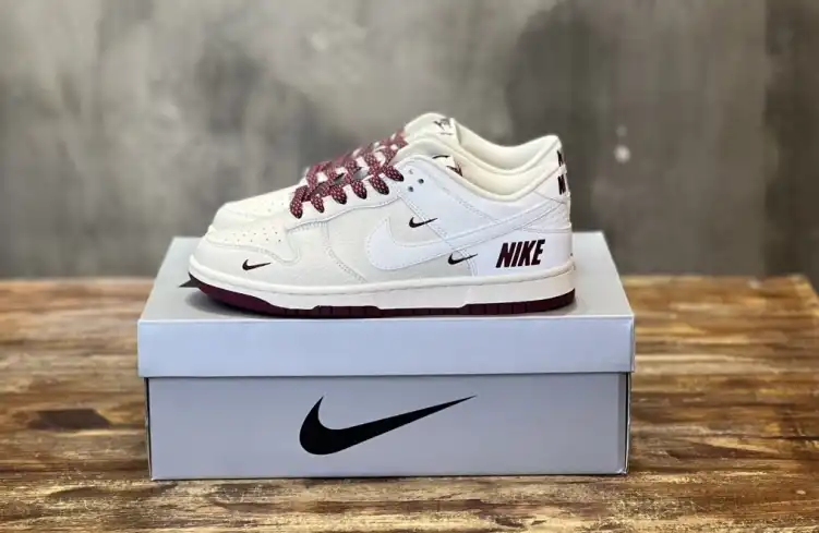 hype Nike Sneakers