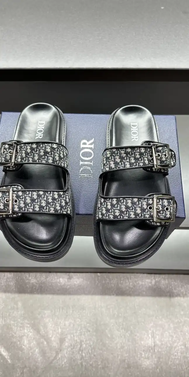 hype Christian Dior Slippers