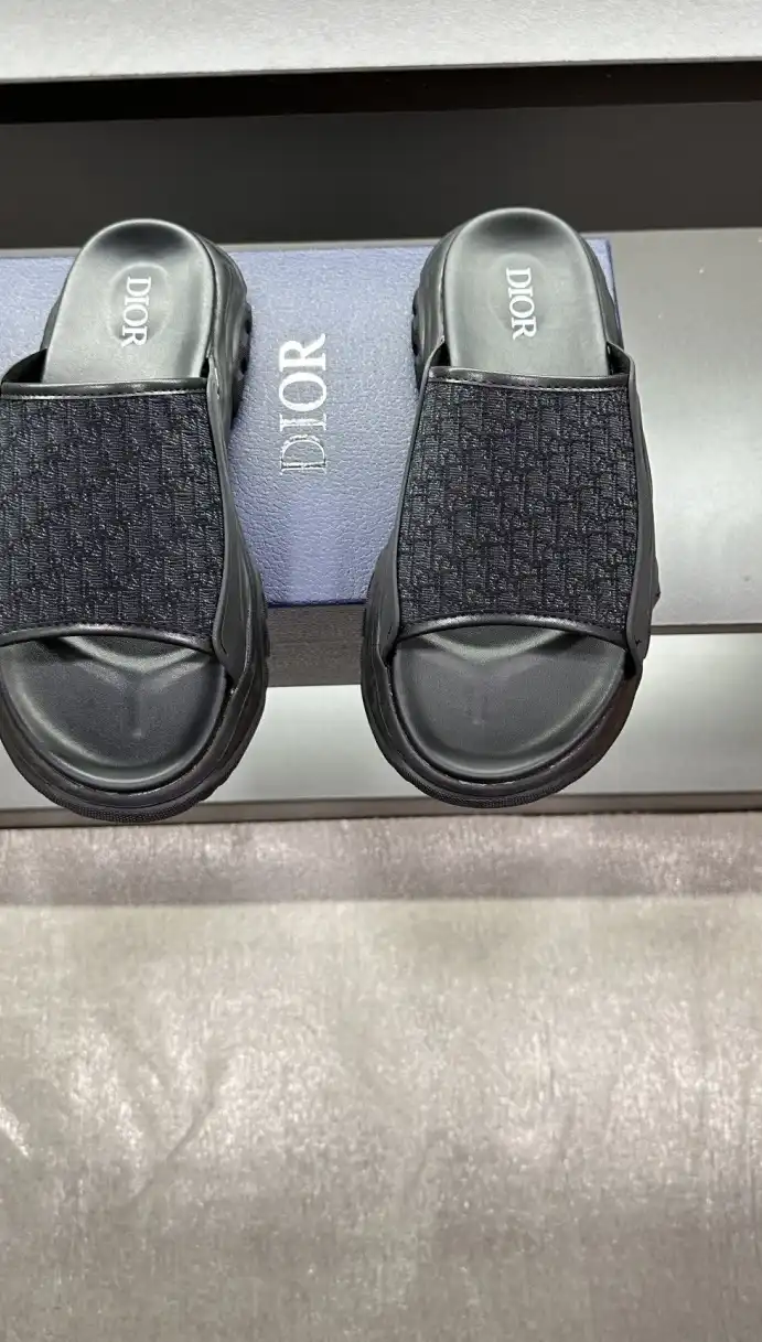 hype Christian Dior Slippers