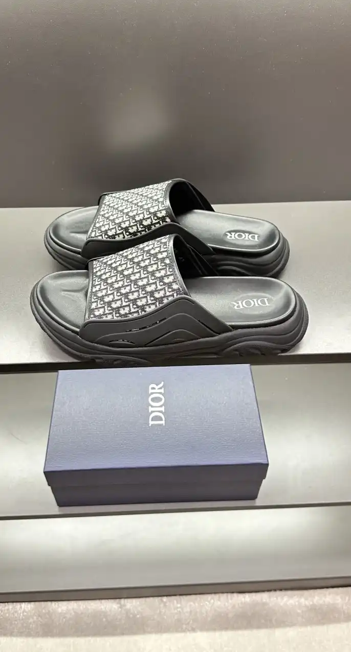 hype Christian Dior Slippers