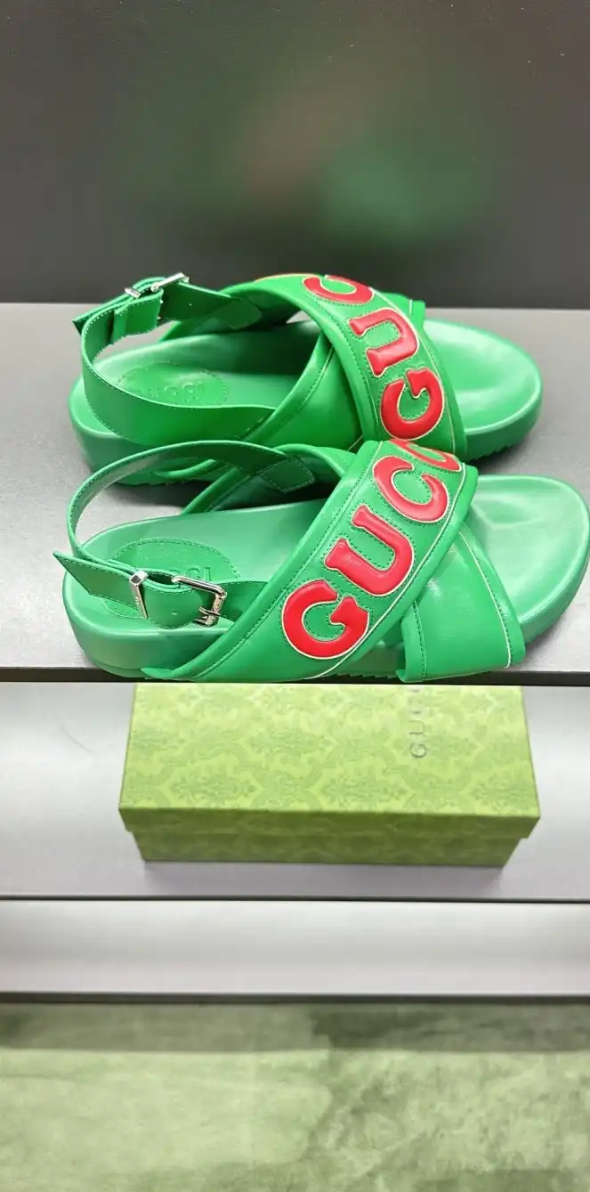 hype Gucci Sandals