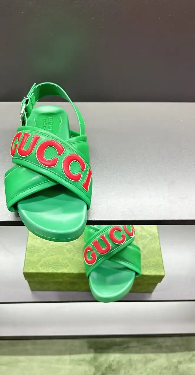 hype Gucci Sandals