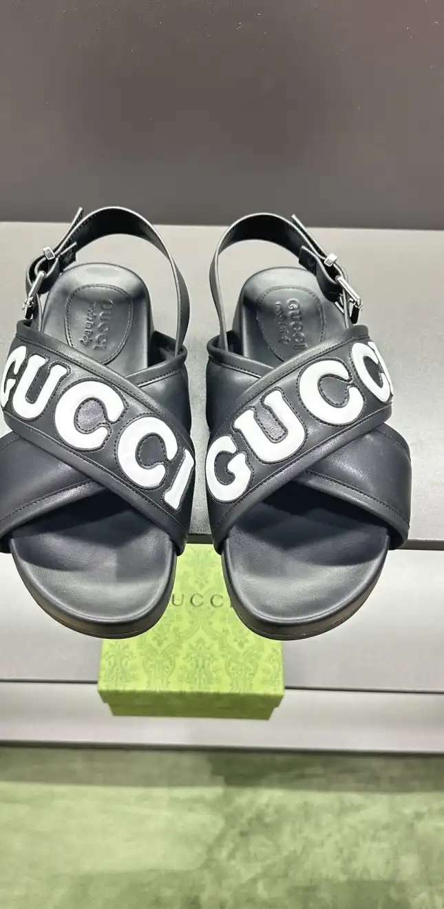 hype Gucci Sandals