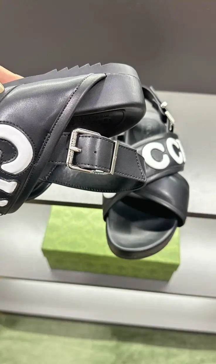 hype Gucci Sandals