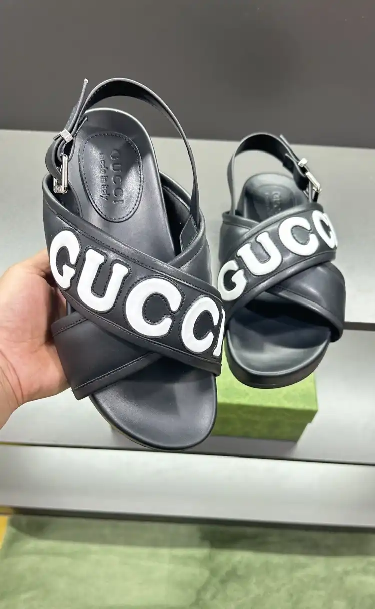 hype Gucci Sandals