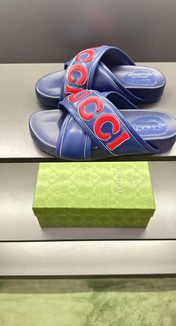 hype Gucci Slippers