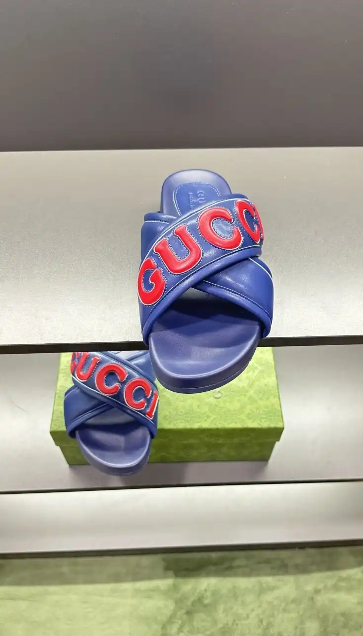 hype Gucci Slippers