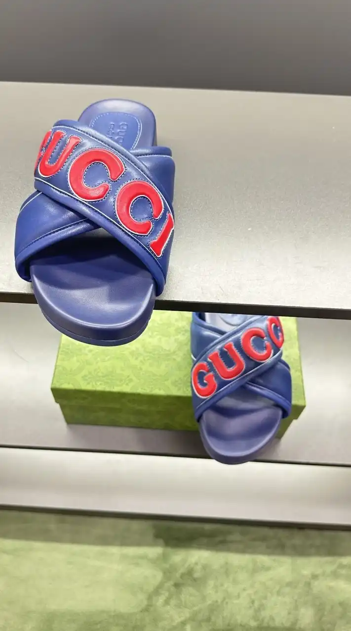 hype Gucci Slippers