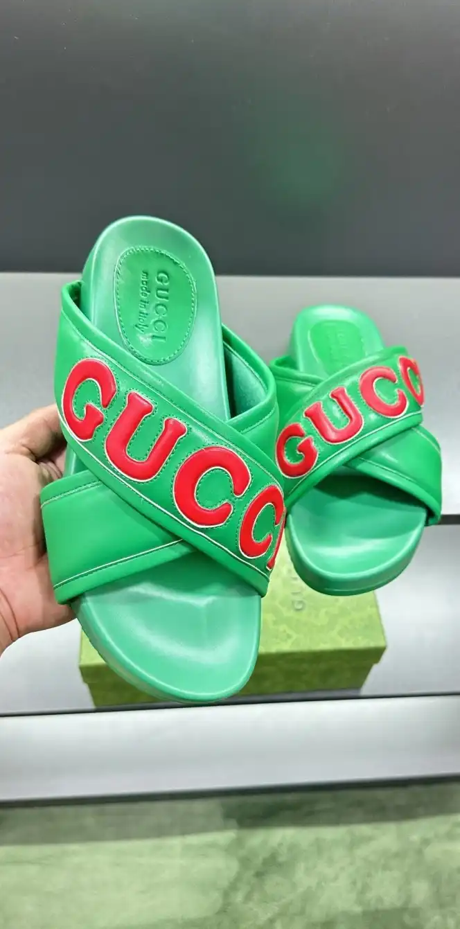 hype Gucci Slippers