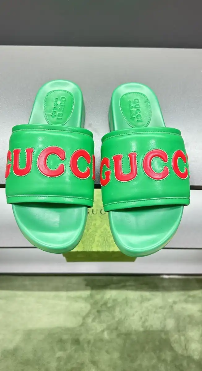 hype Gucci Slippers