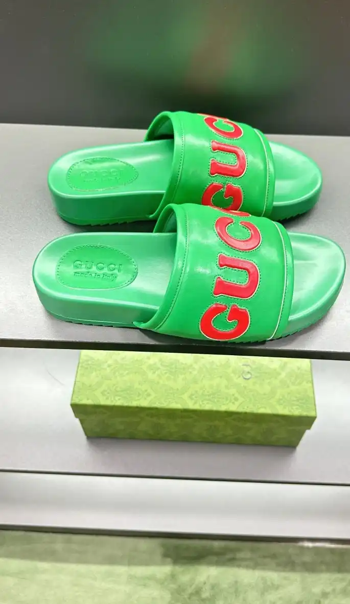 hype Gucci Slippers