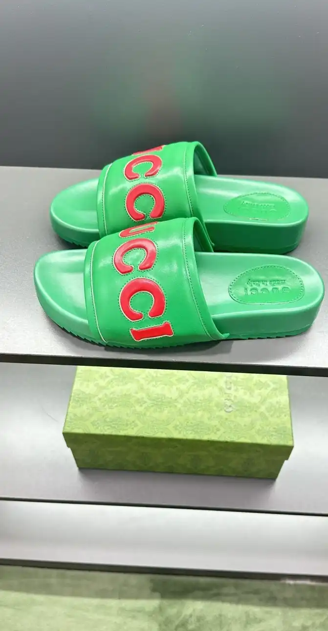 hype Gucci Slippers