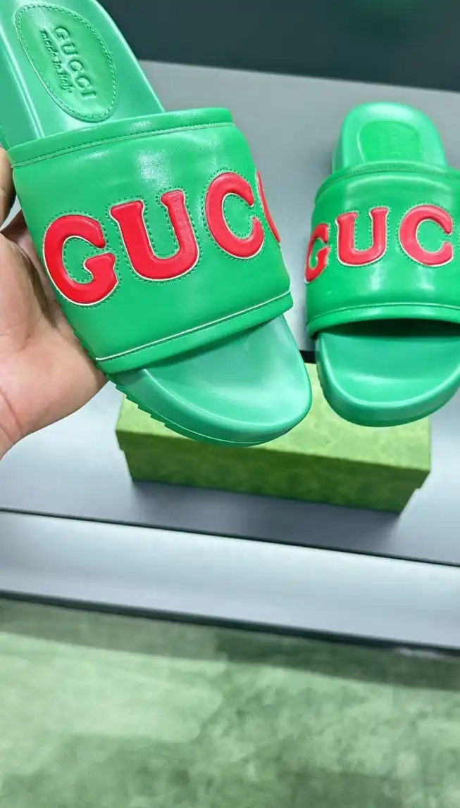 hype Gucci Slippers