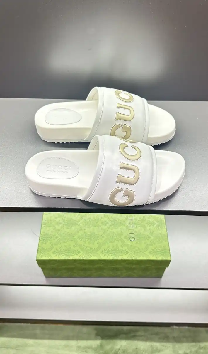 hype Gucci Slippers