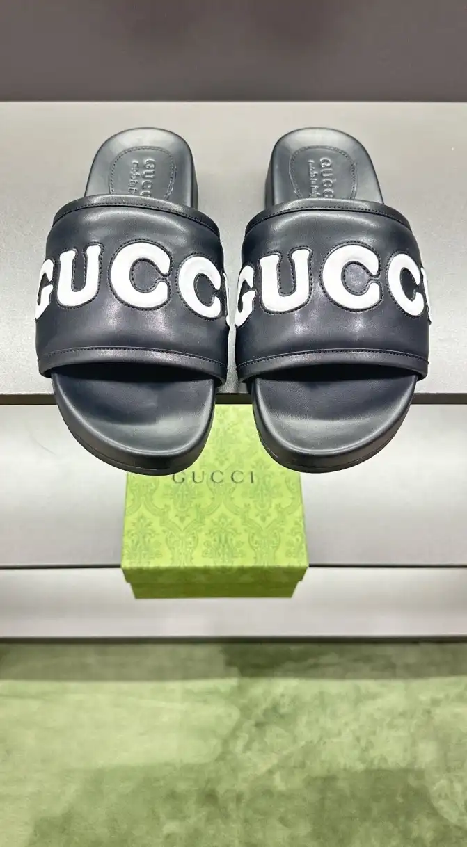 hype Gucci Slippers