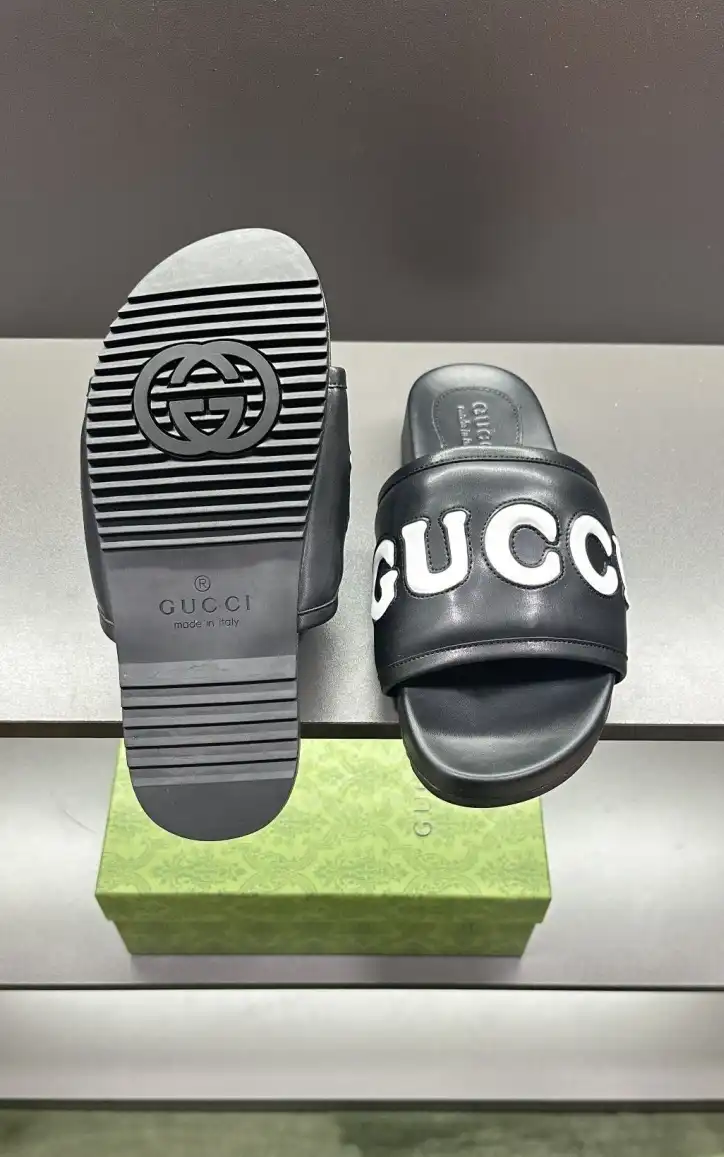 hype Gucci Slippers