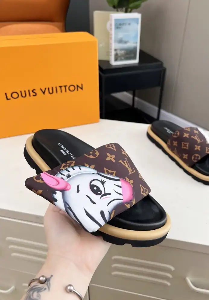 hype LV Slippers