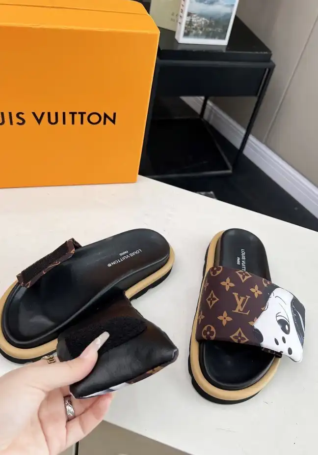 hype LV Slippers