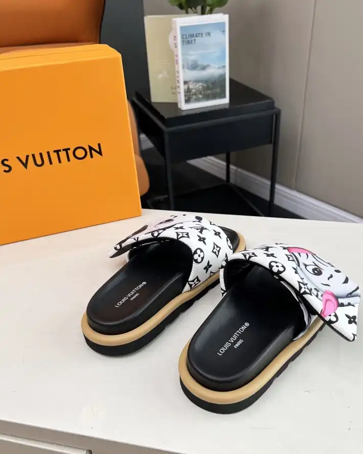 hype LV Slippers