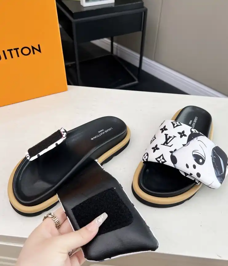 hype LV Slippers