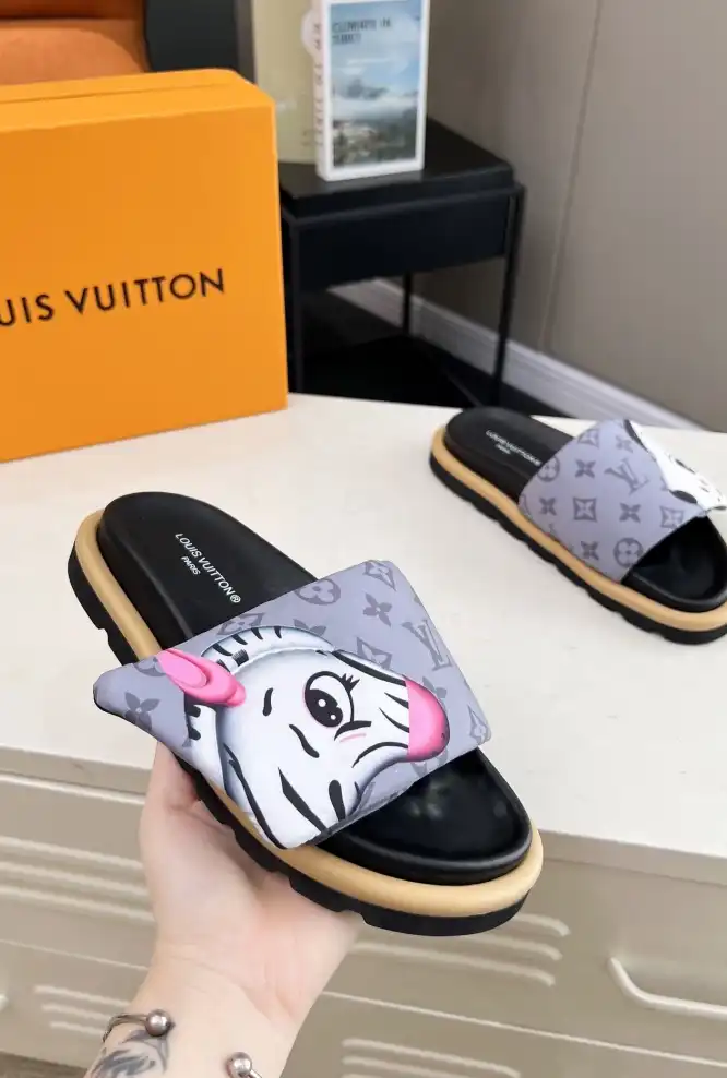 hype LV Slippers