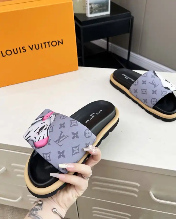 hype LV Slippers