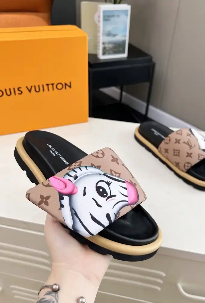 hype LV Slippers