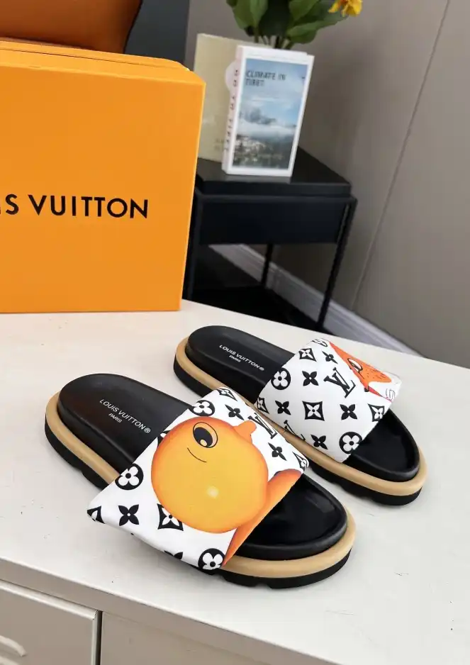 hype LV Slippers