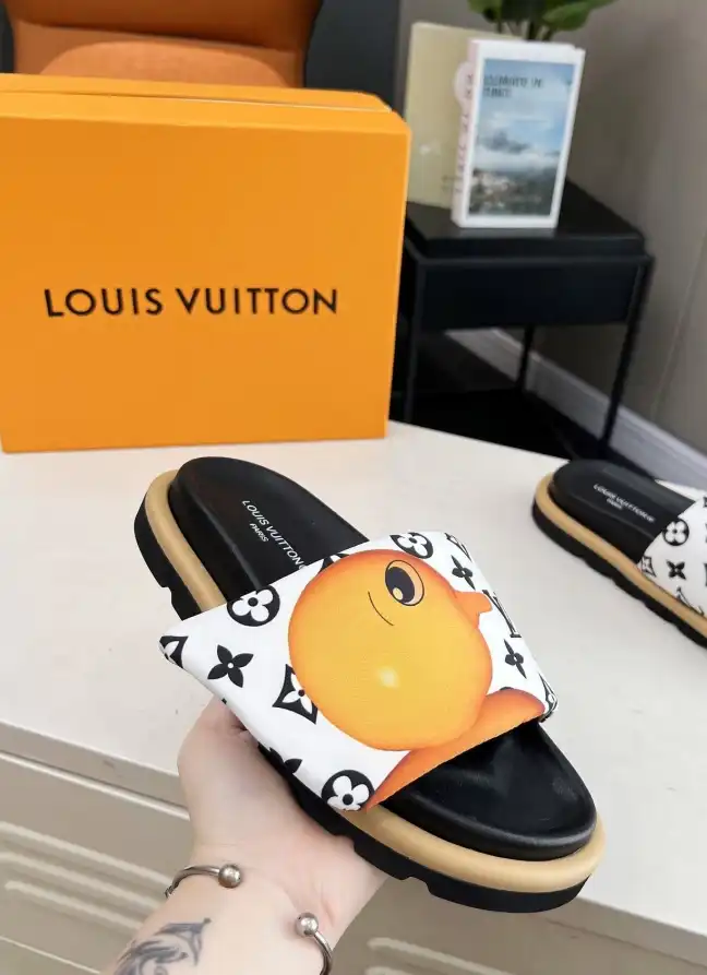 hype LV Slippers