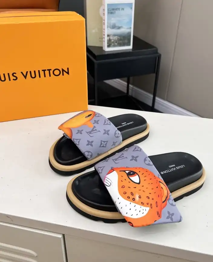 hype LV Slippers