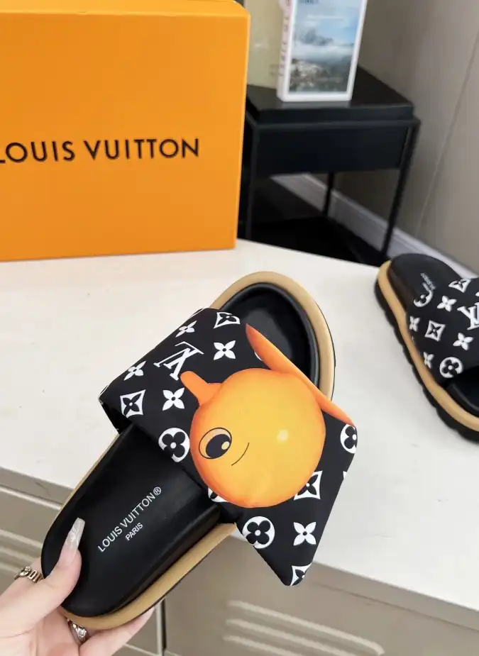 hype LV Slippers