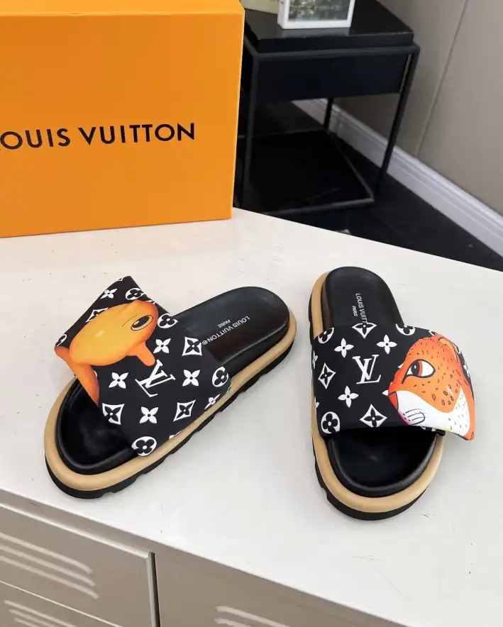 hype LV Slippers