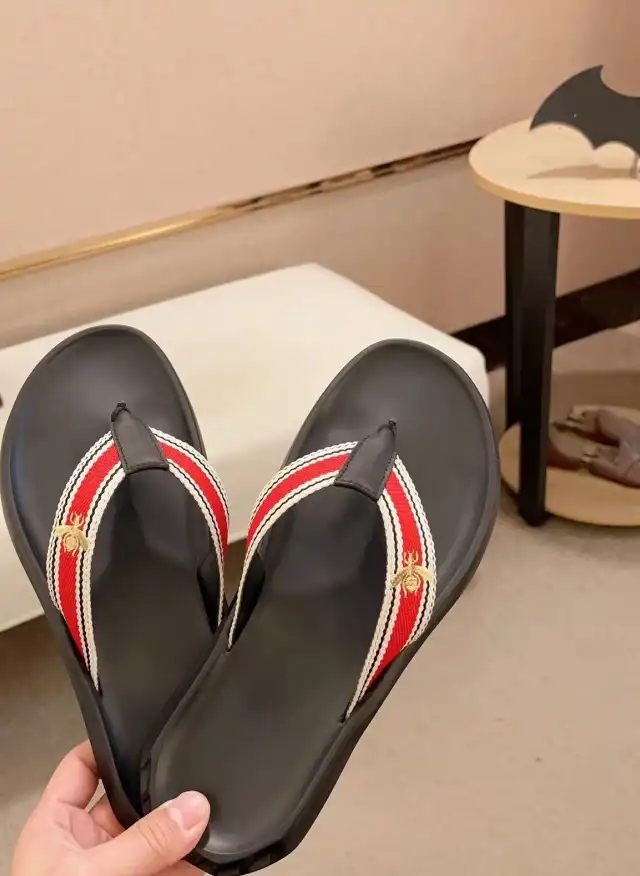 hype Gucci Slippers