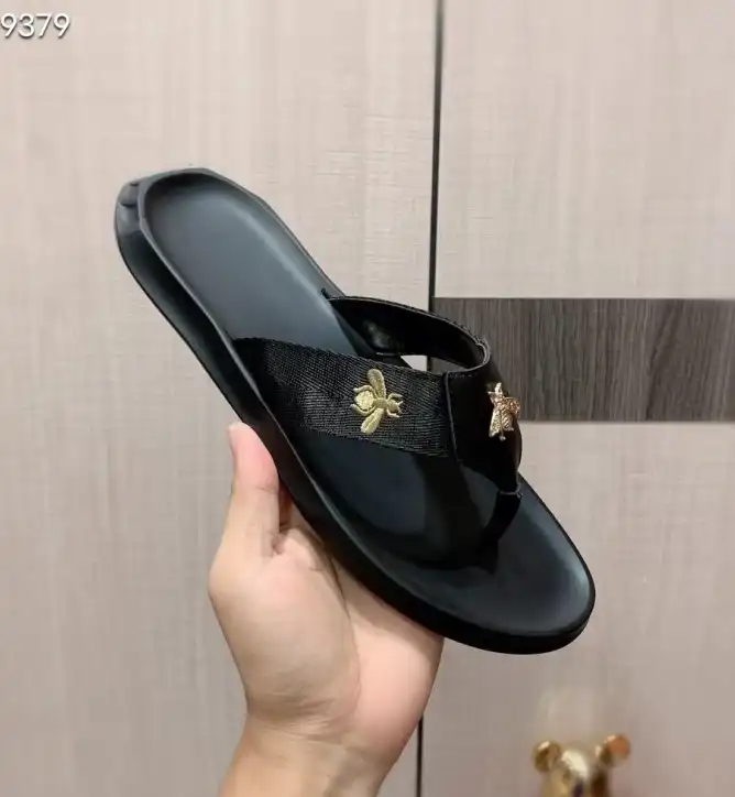 hype Gucci Slippers