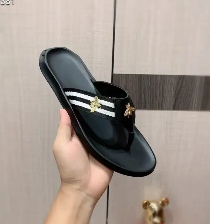 hype Gucci Slippers