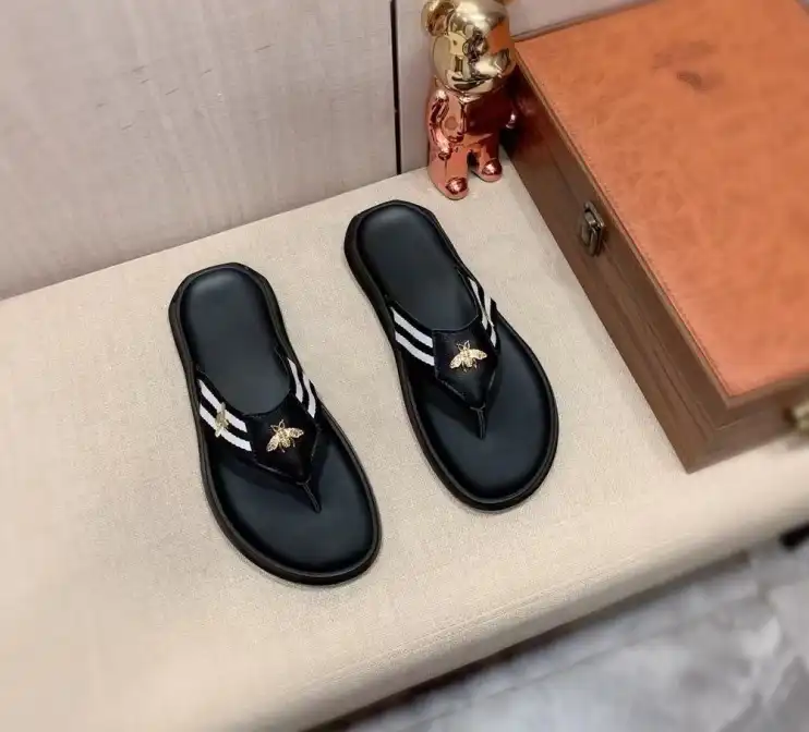 hype Gucci Slippers