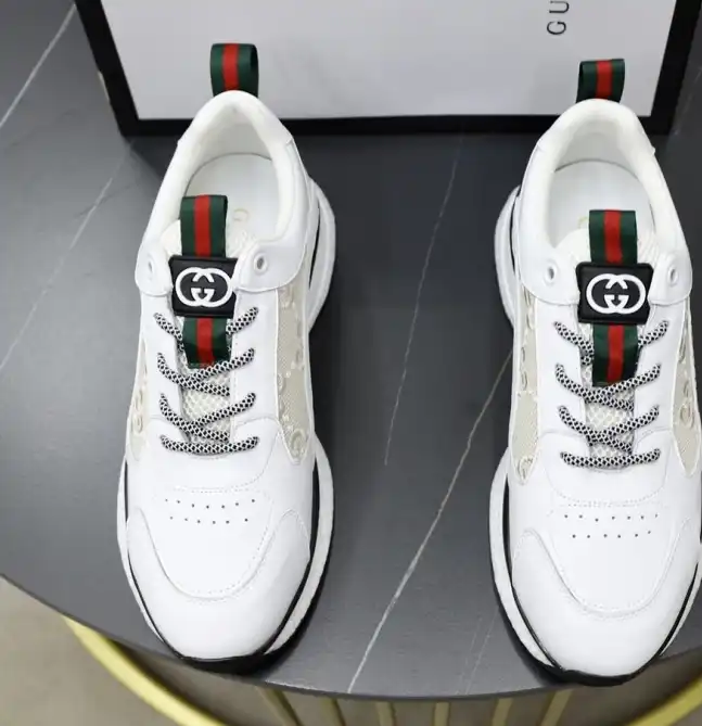 hype Gucci Sneakers