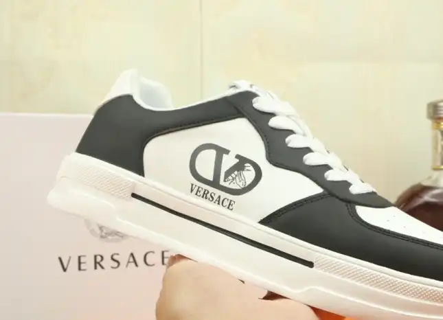 hype Givenchy Sneakers