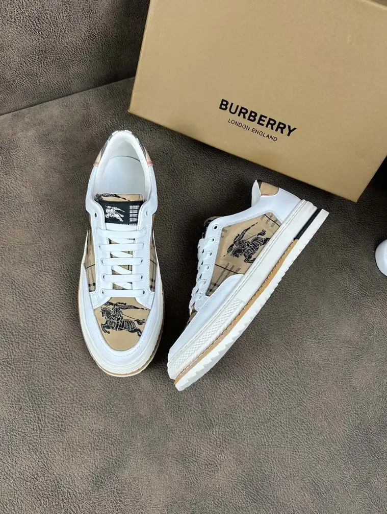 hype Burberry Sneakers