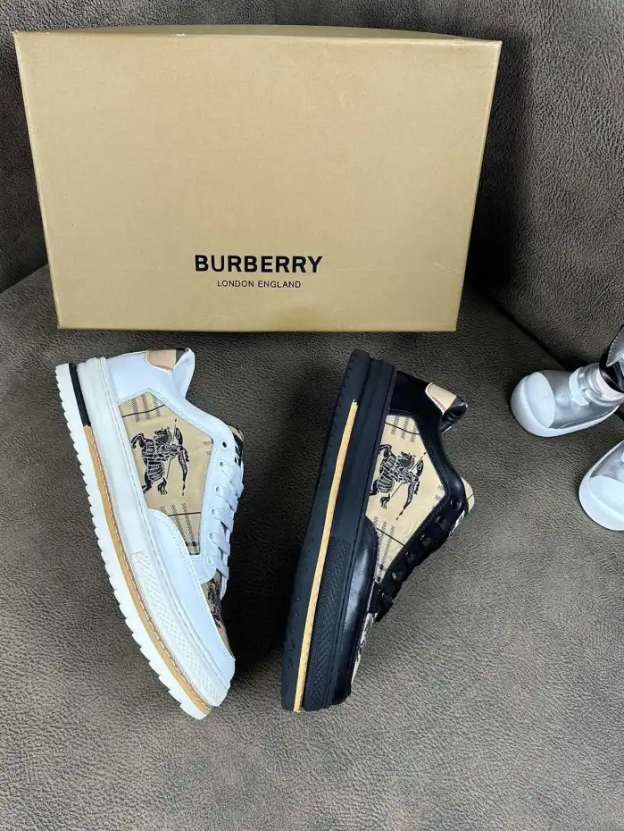 hype Burberry Sneakers