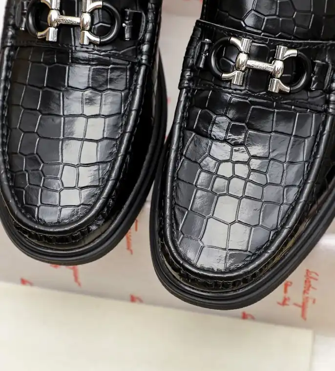 hype Ferragamo Leather Shoes