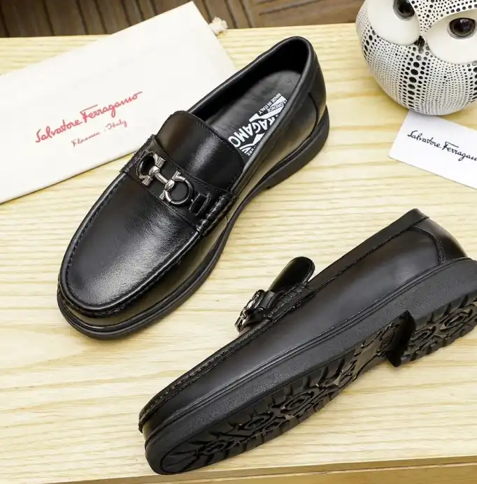 hype Ferragamo Leather Shoes