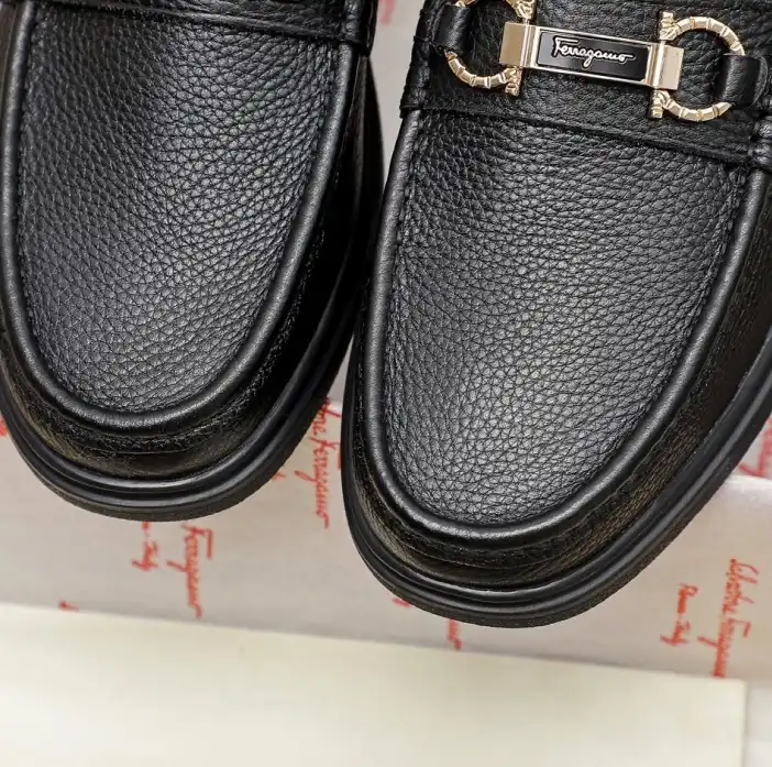 hype Ferragamo Leather Shoes