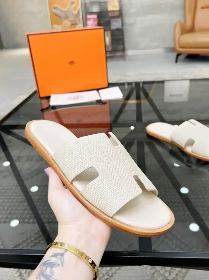 hype Hermes Slippers