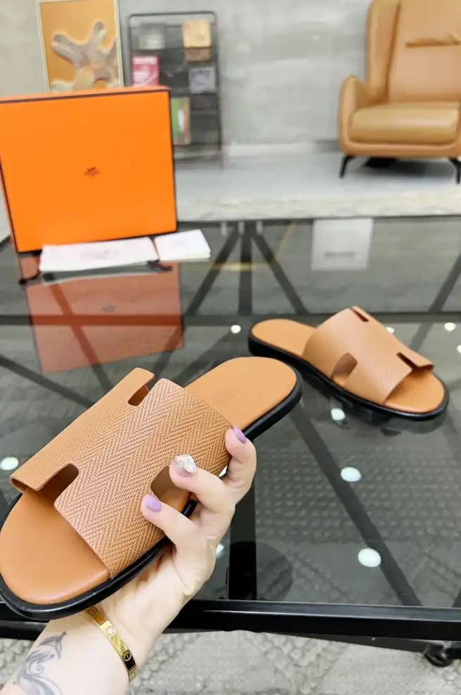 hype Hermes Slippers