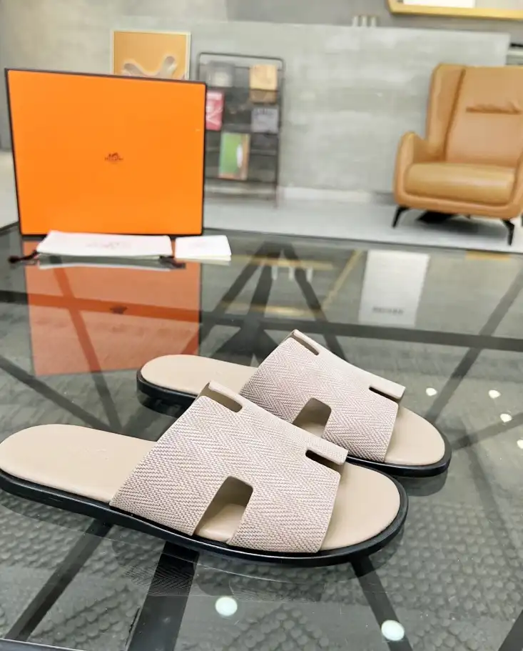 hype Hermes Slippers